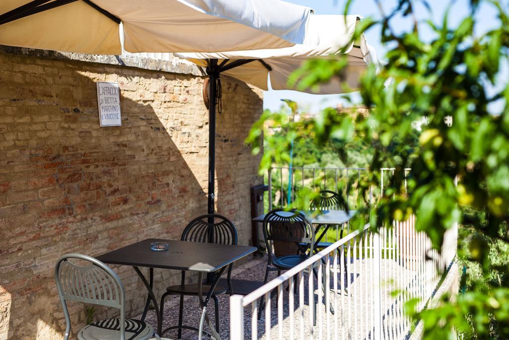 Hotel Porta Romana Siena Exterior photo